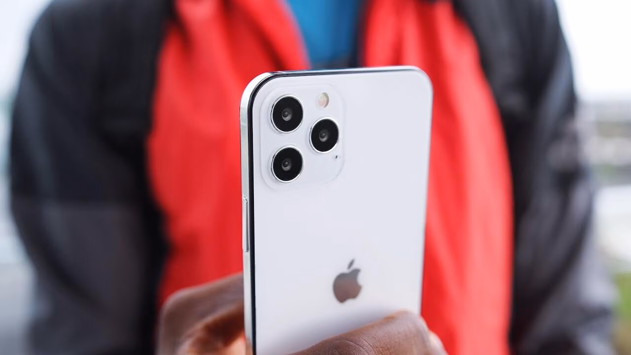 Слухи: Apple iPhone 12 получит сканер отпечатков пальцев сбоку 3 iphone12 release confirmed
