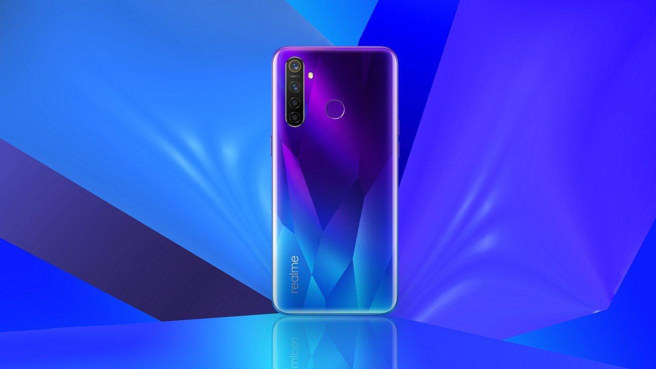 В сеть слили характеристики и дизайн смартфона Realme Q2 Pro 5 realme 5 pro cover pellicole accessori banner