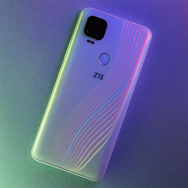 ZTE представила смартфон ZTE V2020 5G (zte3)