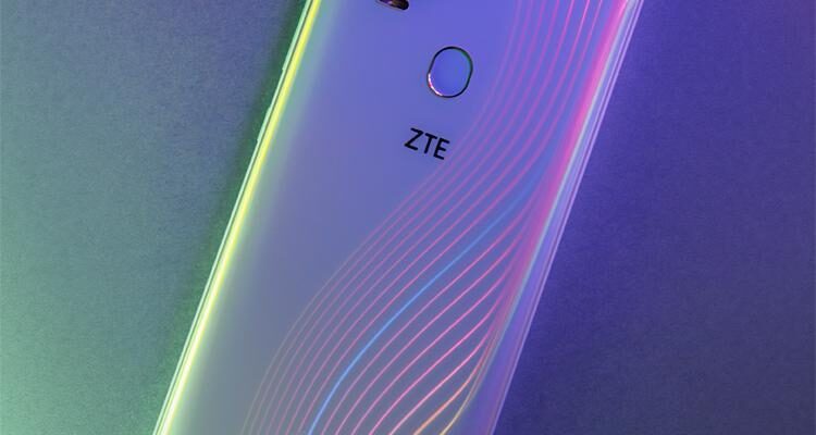 ZTE представила смартфон ZTE V2020 5G (zte3)