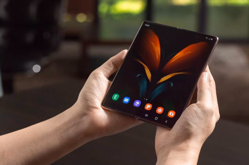 ТОП-5 складных смартфонов 2020 года 6 galaxy z fold 2 5g 1598967298 1040x690 1