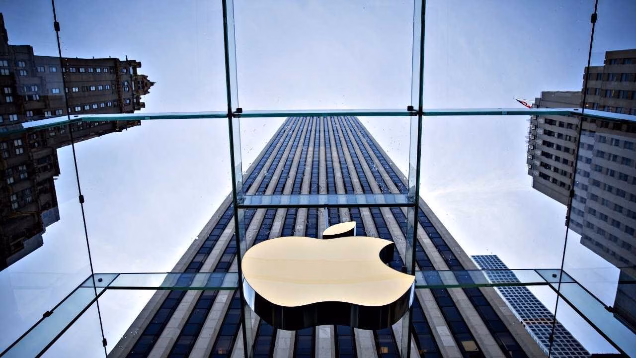 Apple заплатит крупную сумму по иску о замедлении работы iPhone 3 maxresdefault 10