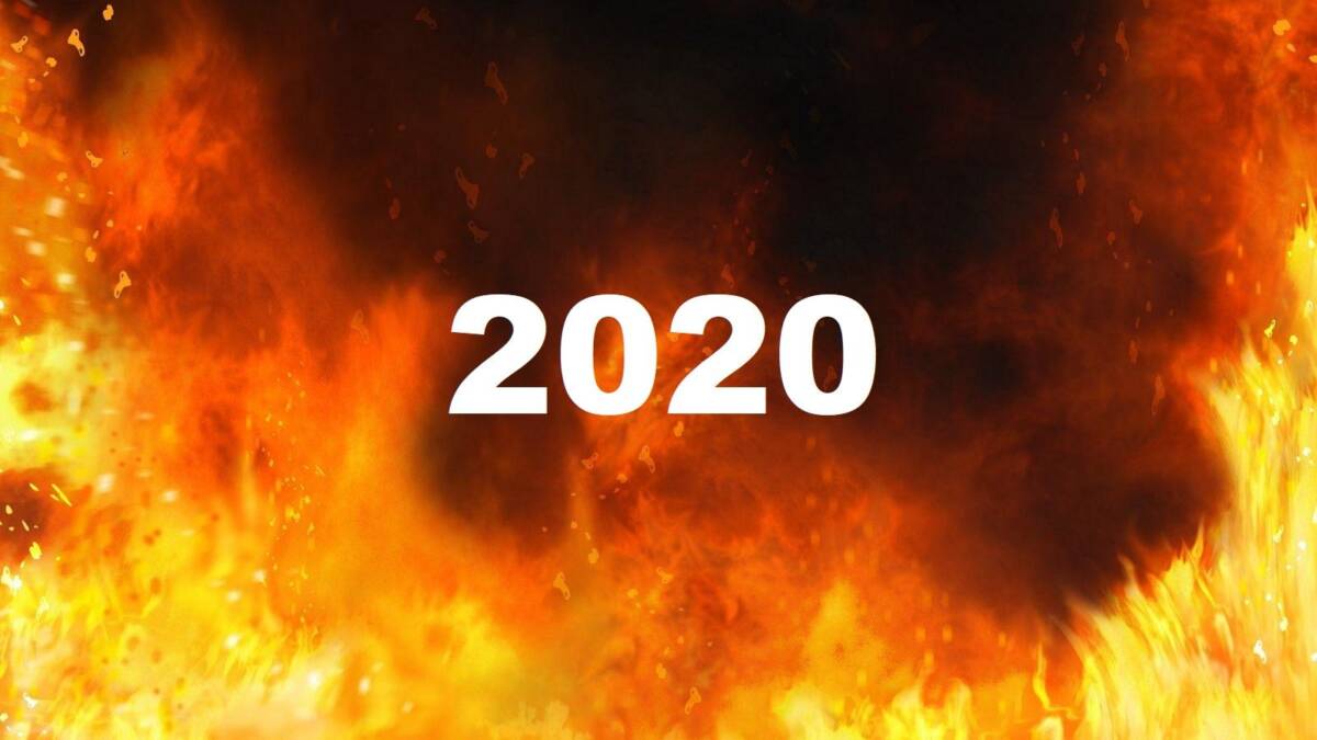Драматический фон 2020 года с огненными всполохами и стилизацией под события киберпанка