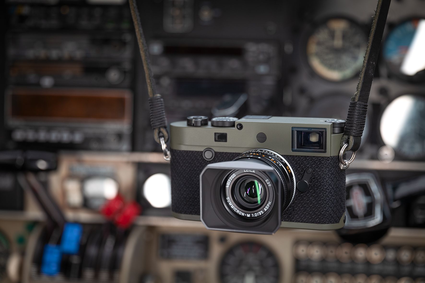 Leica выпустила камеру M10-P Reporter лимитированной серии (M10 P Reporter Ambient2 RGB)