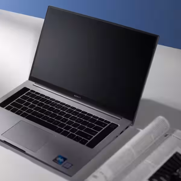 honor magicbook pro body large