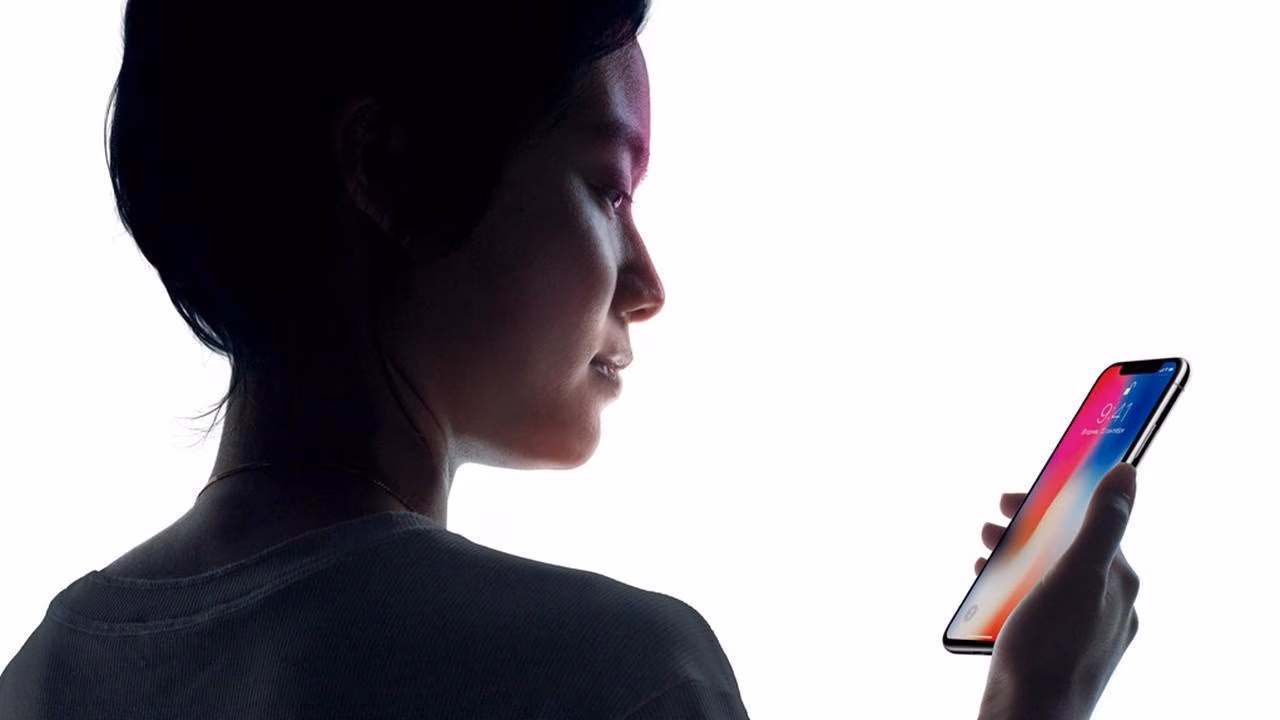 Apple патентует технологию Face ID нового поколения 3