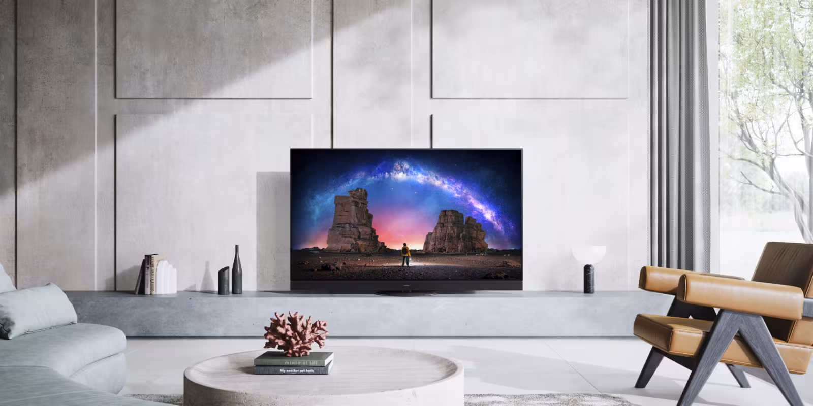 CES 2021: Panasonic представил флагманские OLED-телевизоры 2021 года 3 tx 65jz2000e 2000b w2004 c2004 rm front kv min