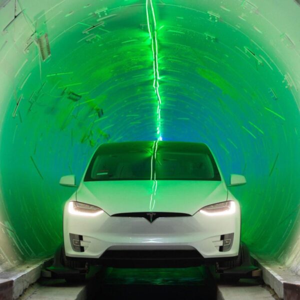 Илон Маск проложит туннель под Майами за 30 миллионов долларов (181218221117 01 boring tunnel scaled)