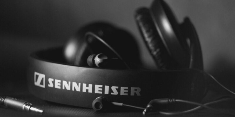 Sennheiser хочет продать свой бизнес по производству потребительской аудиотехники (90269bb354b256c43b14c15b500a3601)