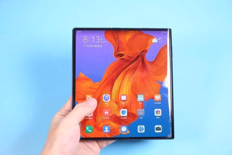 Складной смартфон Huawei Mate X2 выйдет 22 февраля 2 huawei mate x2 01