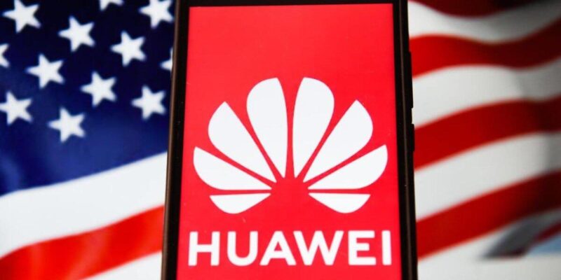 Huawei хочет начать переговоры с США об ослаблении санкций (huawei flag us 1280x720 1)