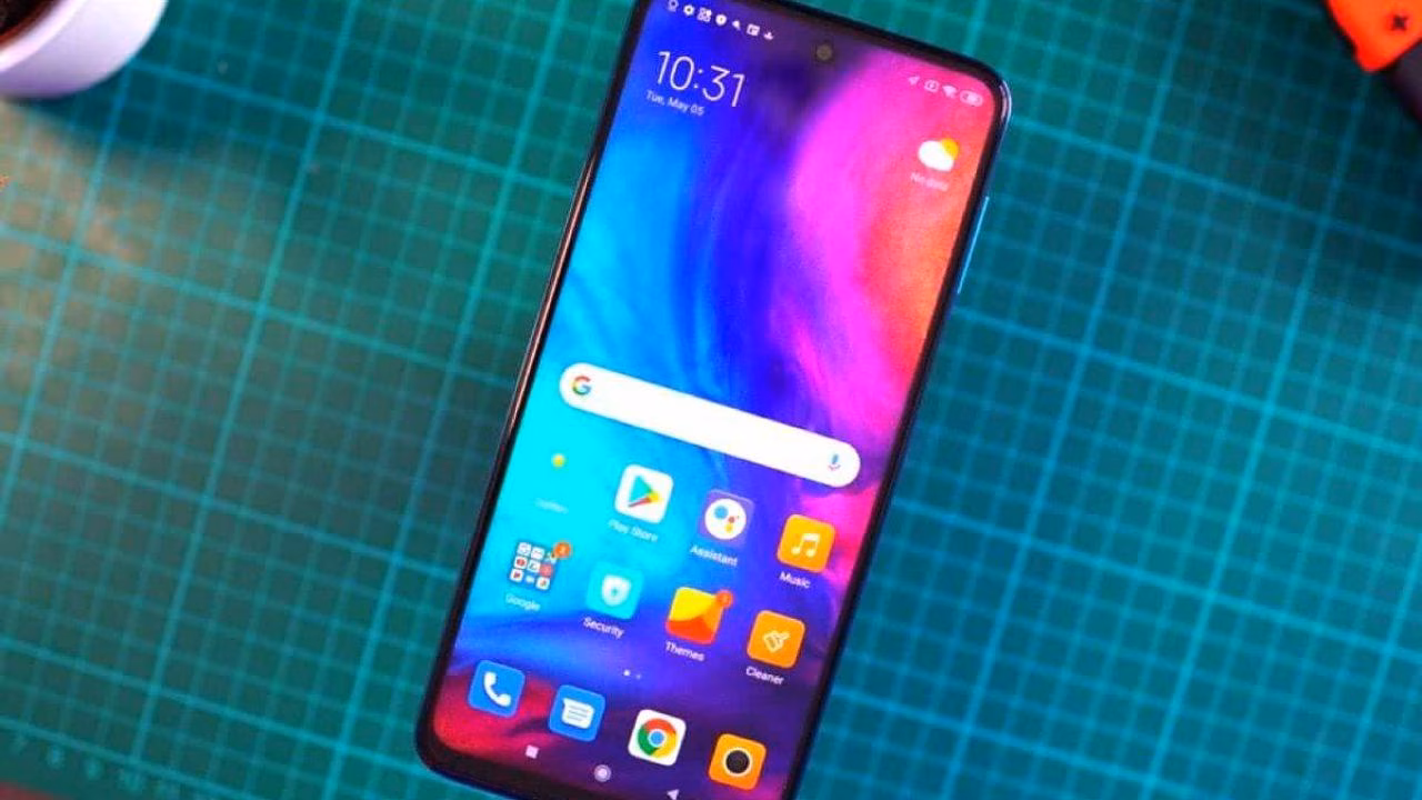 Розничная коробка Redmi Note 10 демонстрирует смартфон во всей красе 3 redmi note 10 i redmi note 10 pro 8 1280x720 1