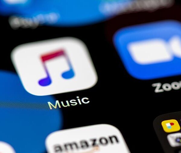 iOS 14.5 не позволит выбрать новый музыкальный сервис по умолчанию (20200819 gaf u40 221)