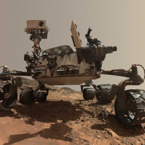 Марсоход Curiosity сделал фантастические снимки дрейфующих марсианских облаков (6037 msl banner)