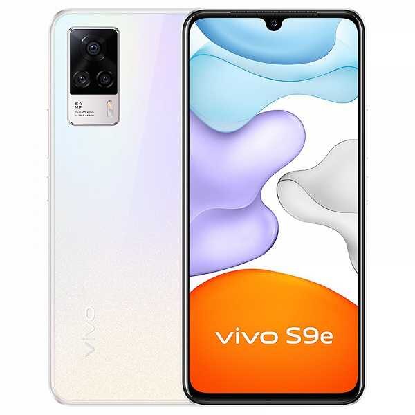 Смартфон Vivo S9e с тремя камерами на задней панели
