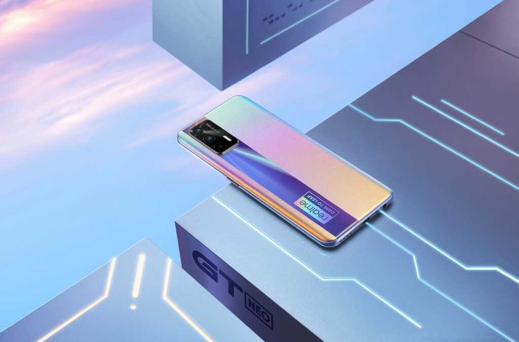 Представлен Realme GT Neo: AMOLED-экран и Dimensity 1200 за 274 доллара 3 Realme GT Neo