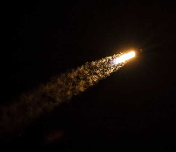 SpaceX отправил на орбиту 60 спутников Starlink (ewb ckivoau5d77 large)