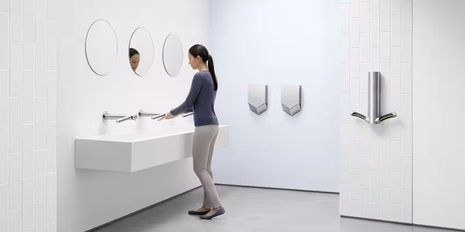 Dyson подтвердил, что сушилки Dyson Airblade делают офис безопаснее 3 washroom