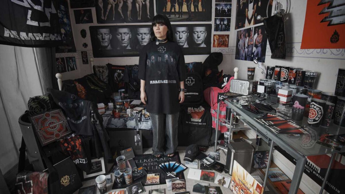 2c1381c4 d43e 4057 abae c0b644c09edc