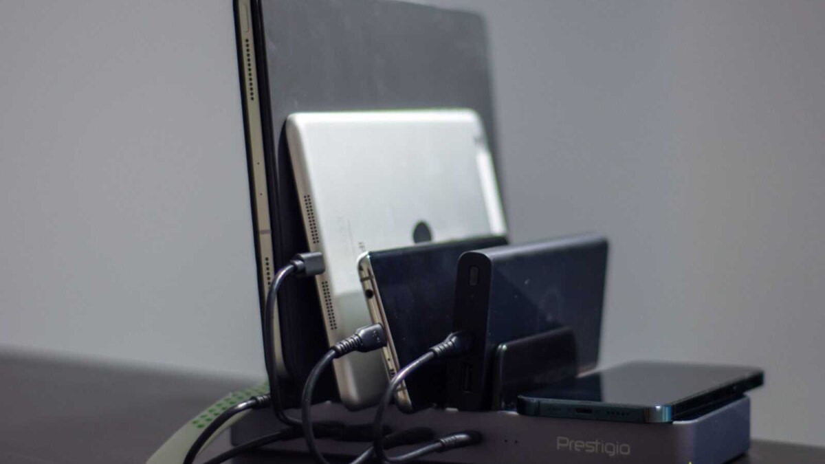 Обзор Prestigio ReVolt A8 и ReVolt A6: заряжаем все гаджеты одновременно 26 prestigio revolt 15