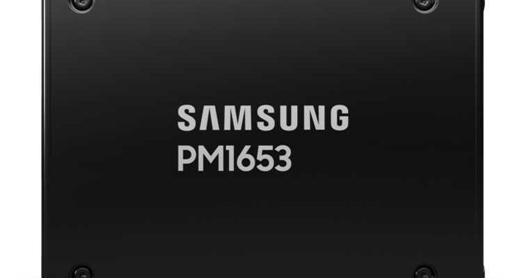 Samsung представляет корпоративные твердотельные накопители SAS PM1653 с увеличенной скоростью и емкостью (ssd3)