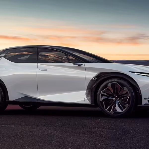 2021 lexus lfz 0015