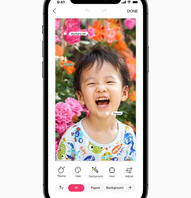 Экран iPhone с редактором фотографий и наложенными метками фигура и фон