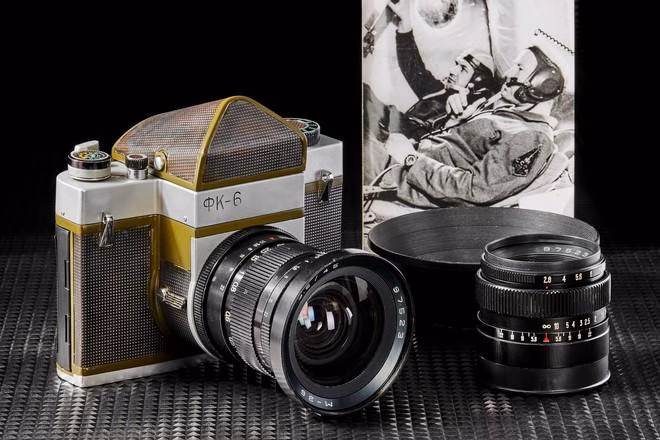 Фотокамеру Leica, которая была в космосе, и фоторужьё продадут на аукционе 3 cb985cb2 c85e 11eb 9e19 96000091f725 660