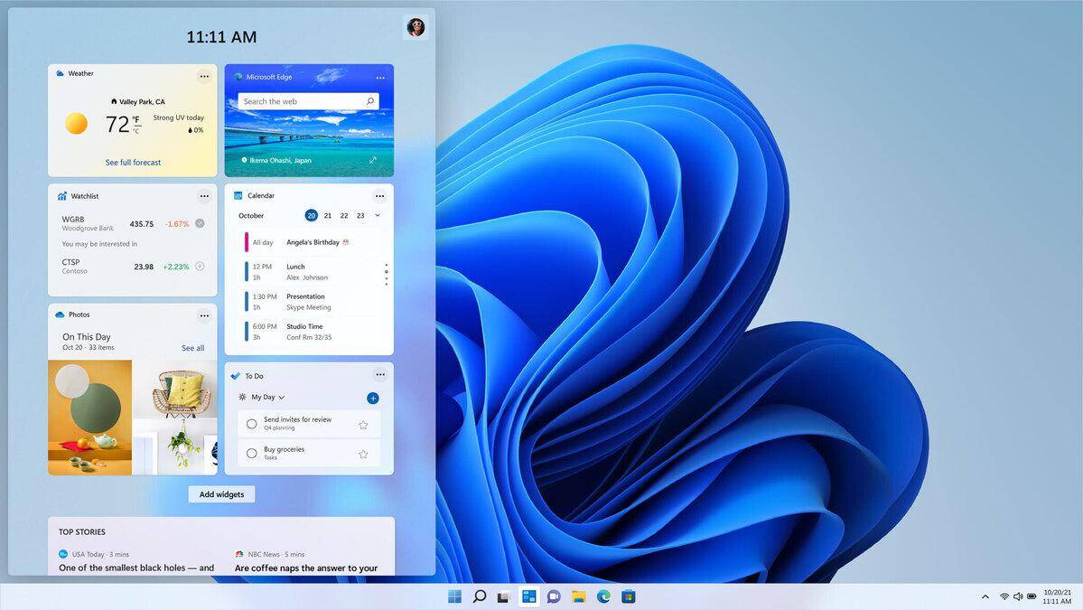 Экран рабочего стола Windows 11 с виджетами и задачами