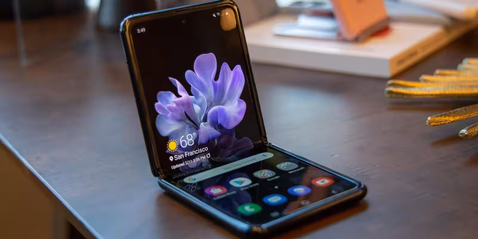 Samsung может выпустить Galaxy Z Flip 3 Lite 11 августа 2 1587462262067 large large