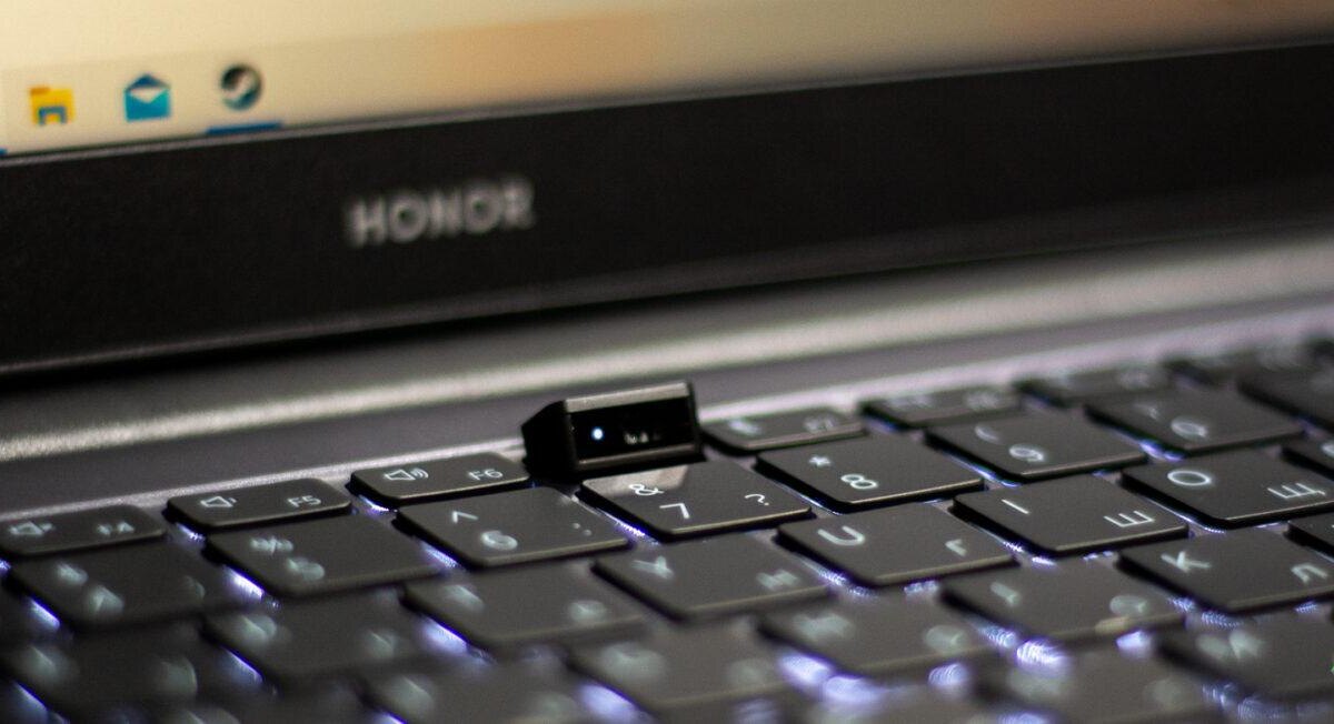 Обзор ноутбука Honor MagicBook 14 (2021): компактный и тихий 40 export 2607 01