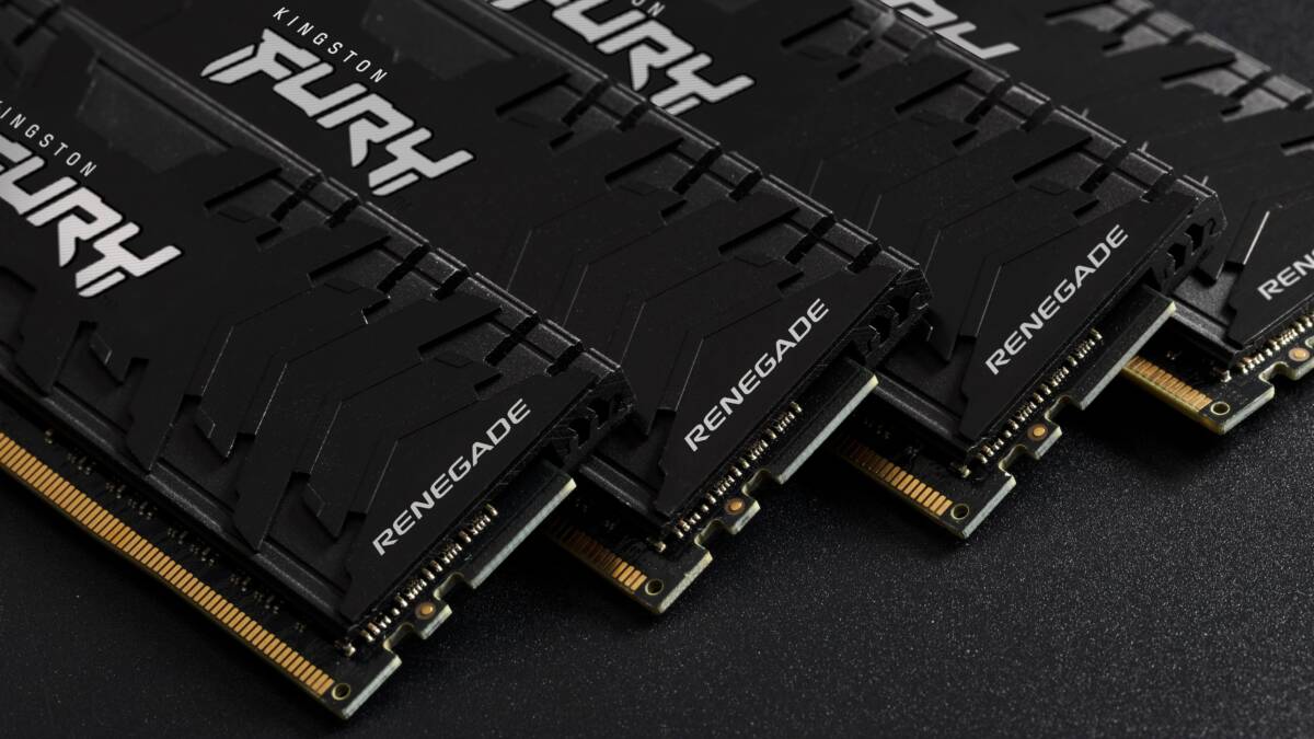 Kingston обновила модули памяти Fury 7 Памятные модули Kingston Fury черные с охлаждением
