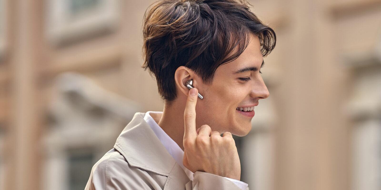 Huawei выпустила TWS-наушники Huawei FreeBuds 4 4 mkt freebuds 4 ksp shot easy control anc jpg 20210409