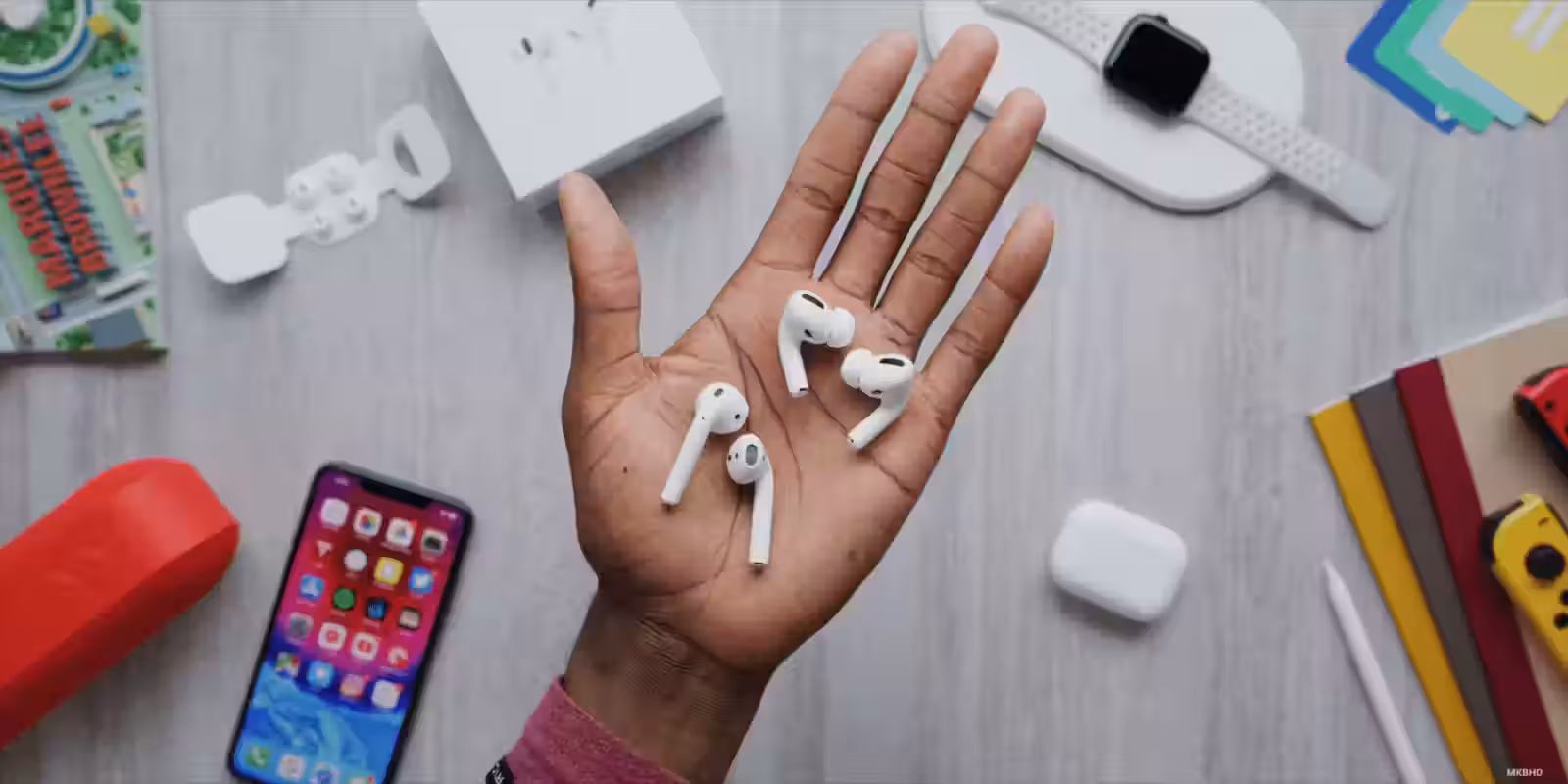 Подождите, а где новые AirPods на презентации Apple? 3 AirPods Pro Handson016