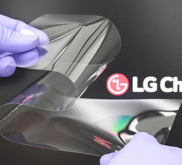 CES 2022: LG представила новую линейку телевизоров LG OLED (LG Chem foldable display cover film)