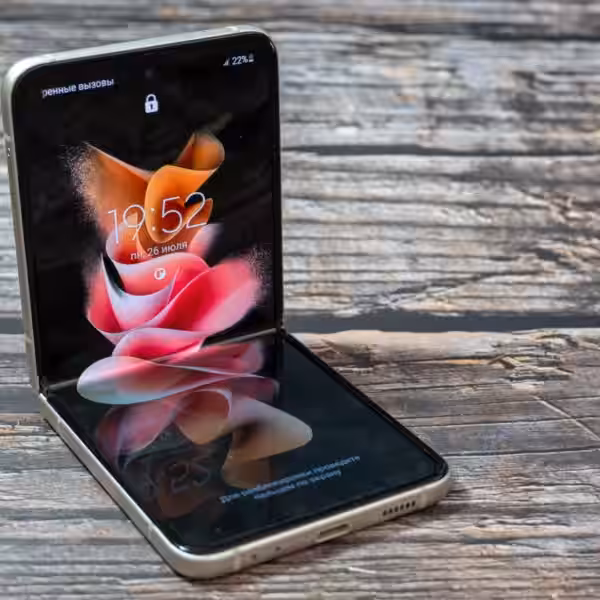 Samsung Galaxy Z Flip3 21