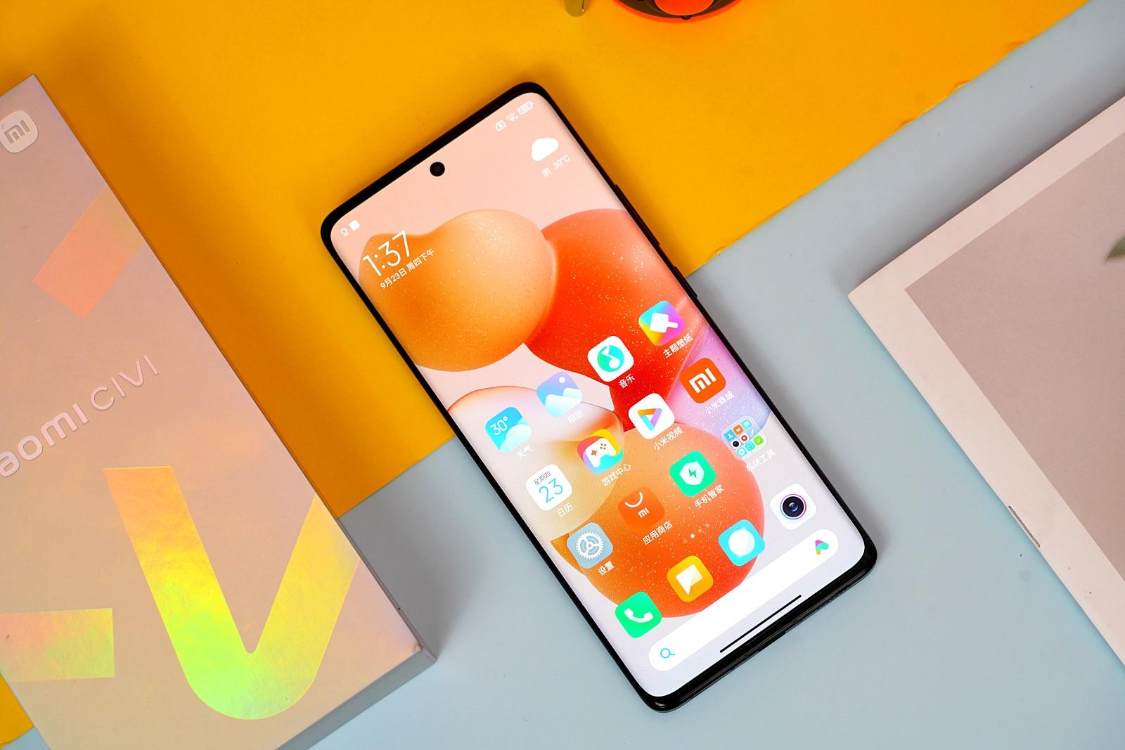 Xiaomi представила первый смартфон под брендом CIVI