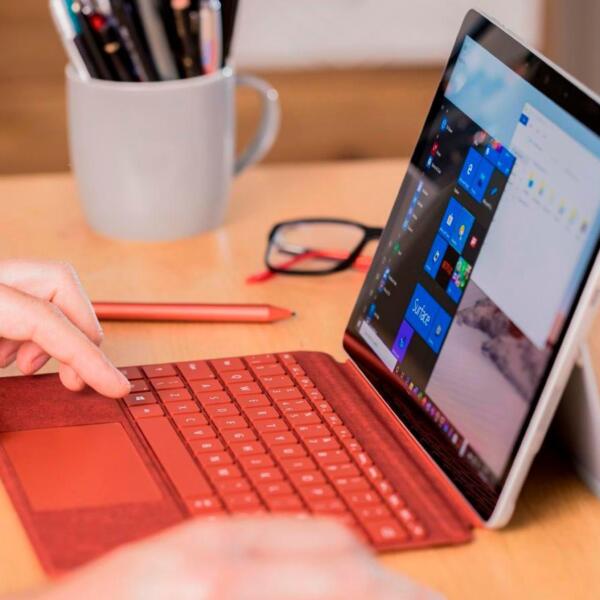 Microsoft покажет новые Surface уже 22 сентября (surface go 2 review 20 thumb1200 4 3)