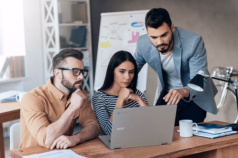 Acer Chromebook Spin 314 CP314 1HN lifestyle 02