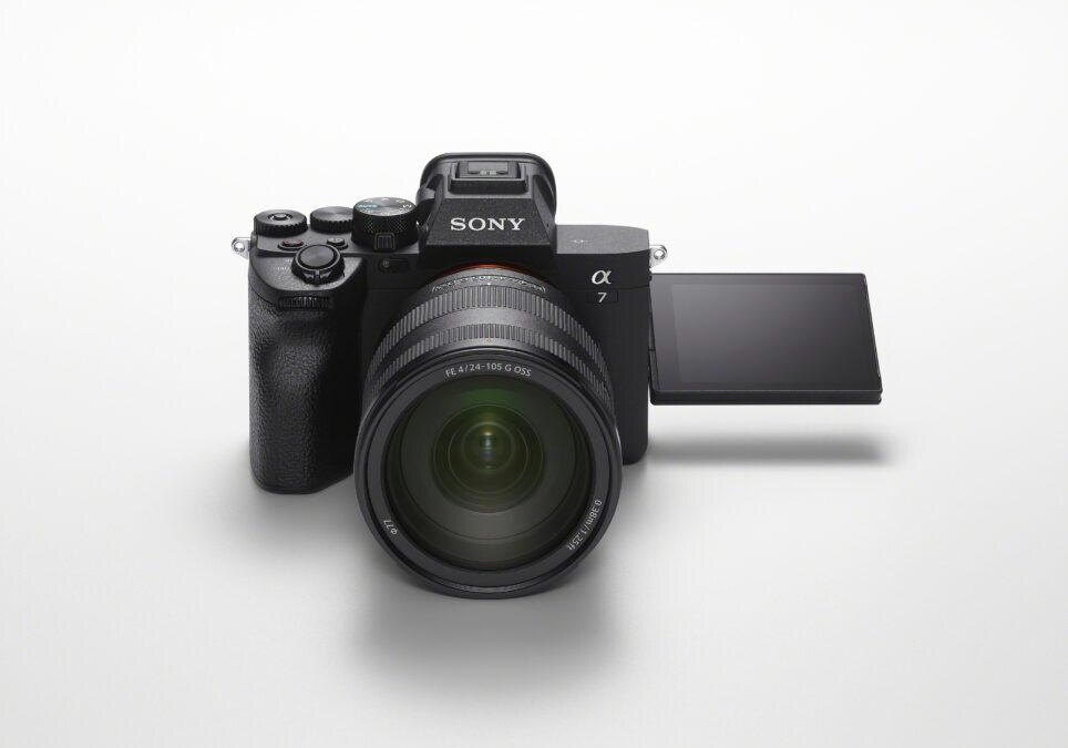 Зеркальный фотоаппарат Sony Alpha 7 IV с полноформатным объективом