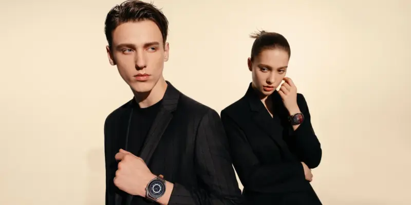 Смарт-часы Huawei Watch 3 теперь поддерживают технологию Huawei Pay (MKT Galileo series Lifestyle KV shot group leather EN JPG RGB 20210506)