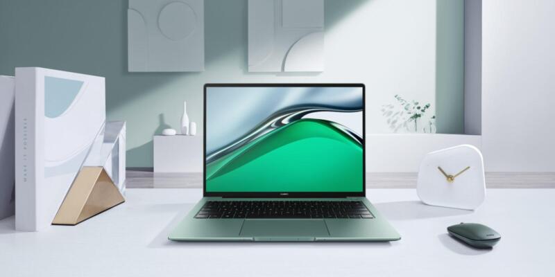 Huawei выпустил премиальный ноутбук MateBook 14s в России (MKT MateBook Creative Lifestyle Shot HQ MKT MateBook 14s Green Creative Shot ID Shots2 JPG 20210811)