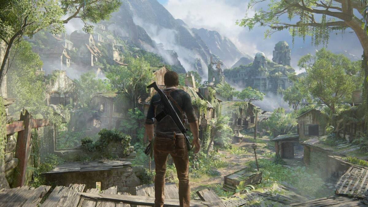 Uncharted: вышел официальный трейлер киноадаптации 1 Кадр из игры Uncharted: игрок с оружием на фоне разрушенных зданий в лесной местности