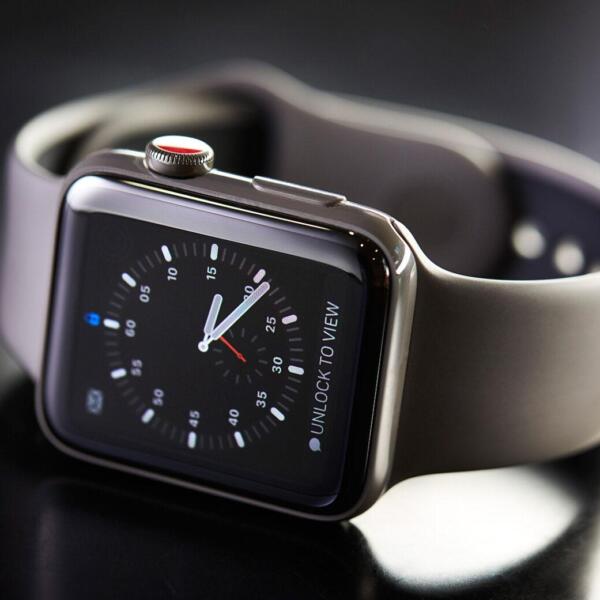 В Apple Watch Series 8 могут увеличить дисплей (apw4 2)