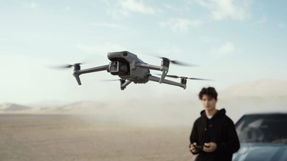 DJI представила дрон Mavic 3 с с двумя камерами Gimbal и объективом Hasselblad 5 DJI