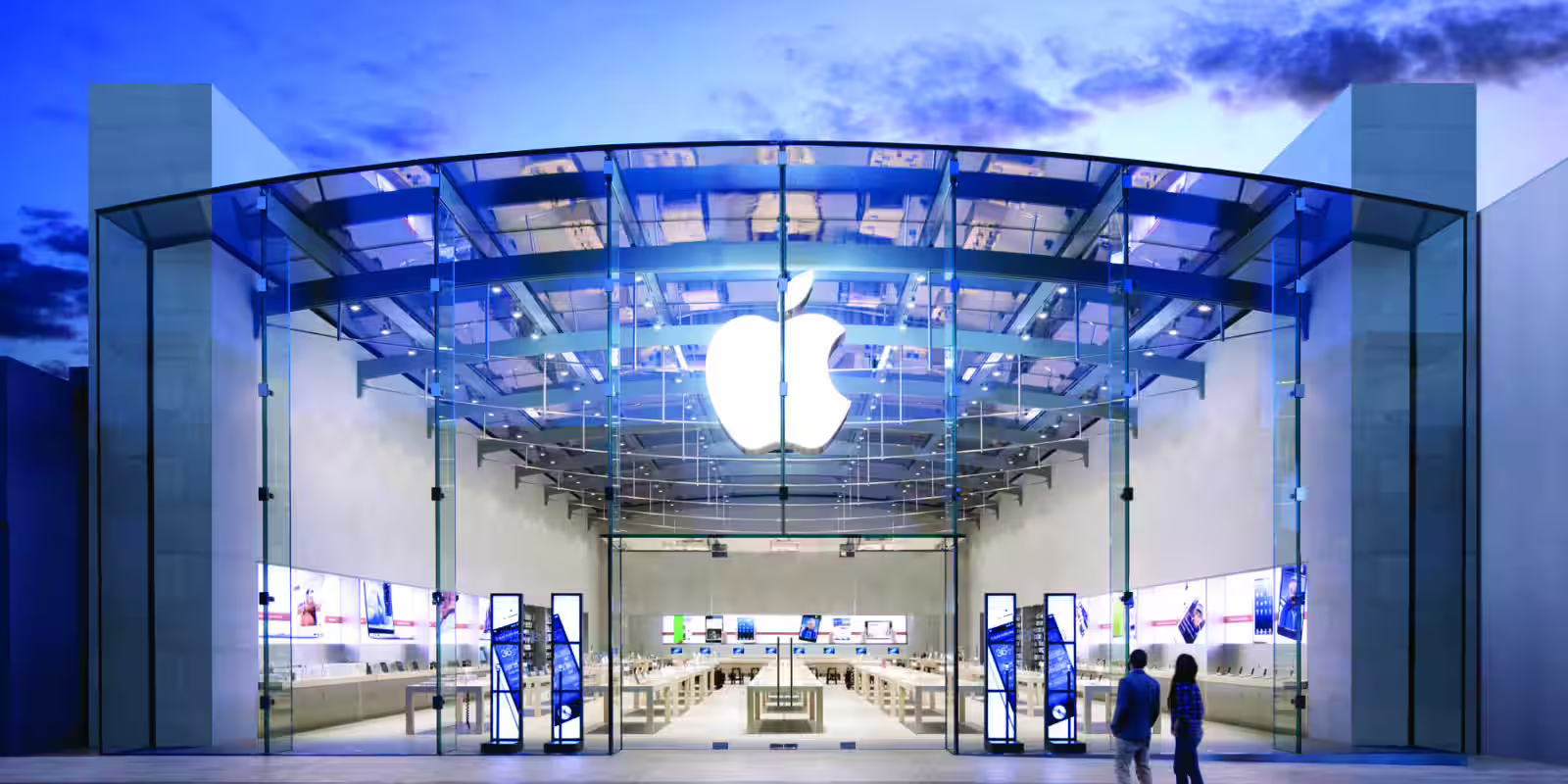 Утечка: Apple iPhone 14 Pro с USB-C 1 AirPods