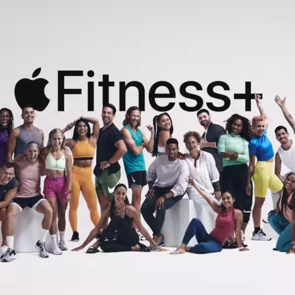 Тренеры Apple Fitness+ в приложении Apple Fitness+ на тренировке