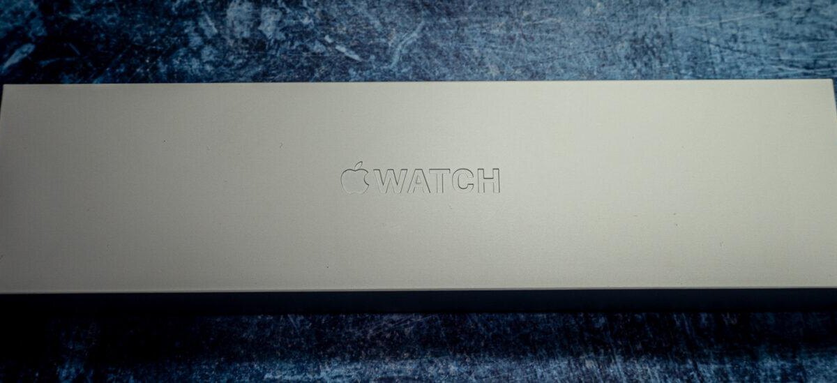 Лаконичная коробка Apple Watch Series 7