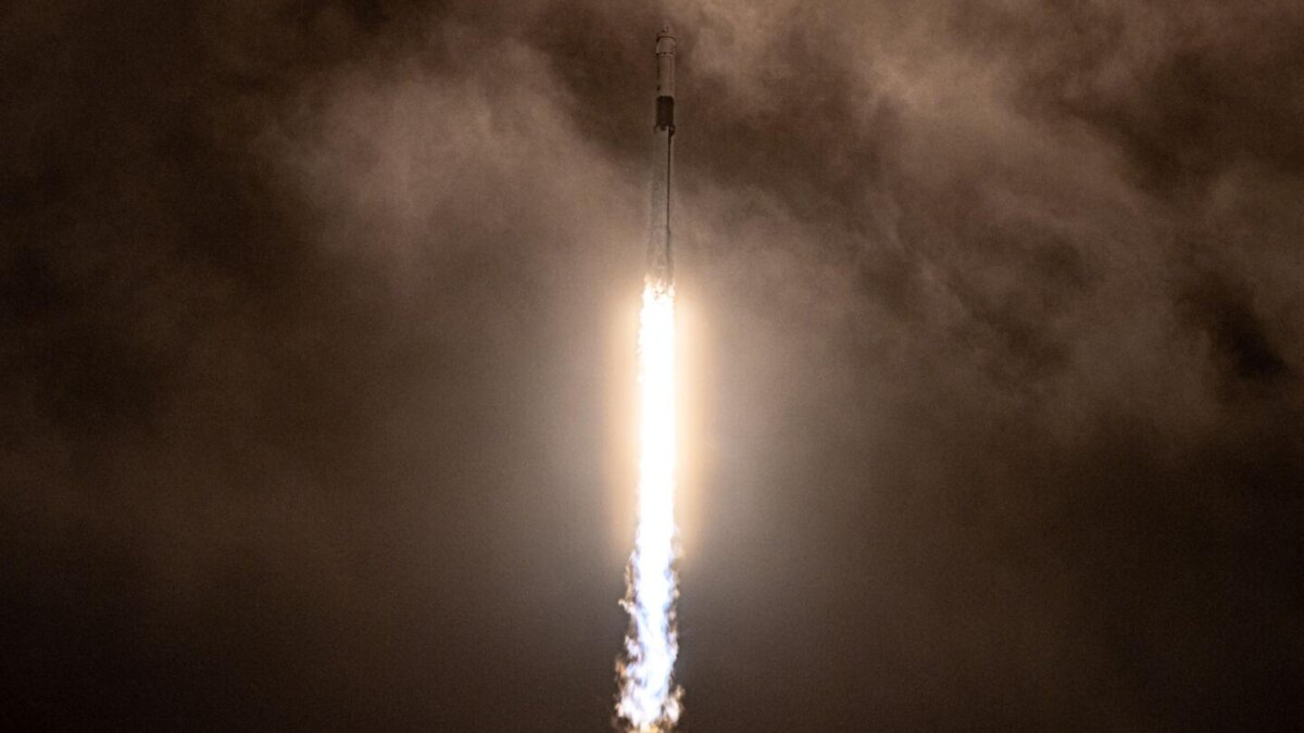 Crew 3 Nov 10 2021 6611 1440x960 1