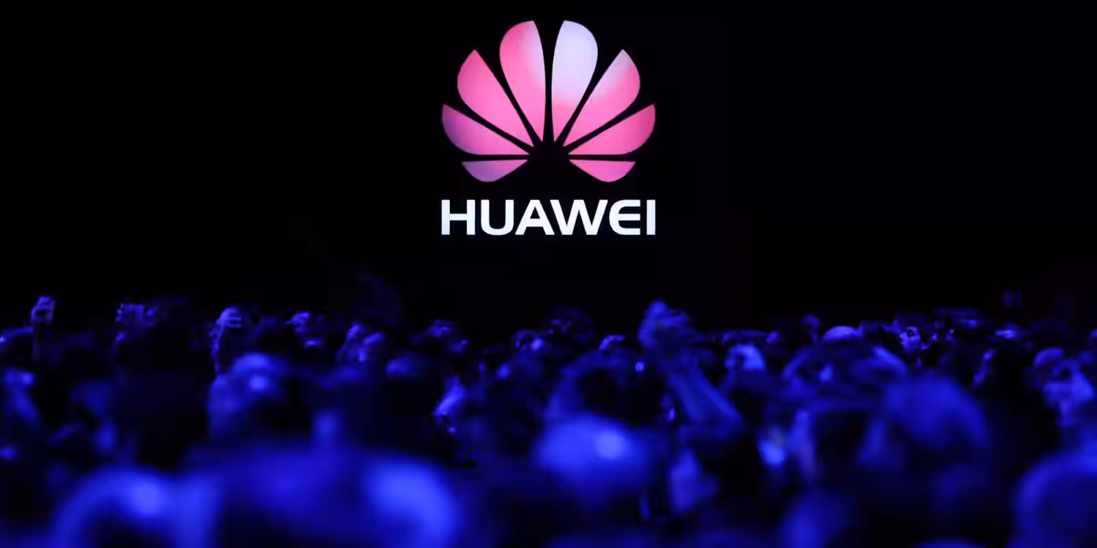 Huawei сделала детский рюкзак с GPS, ЖК-экраном и водонепроницаемостью IP67 3 Huawei
